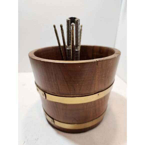 Vintage Basketville Putney Vermont Walnut Barrel and Nutcracker Pick Set - Picture 8 of 13